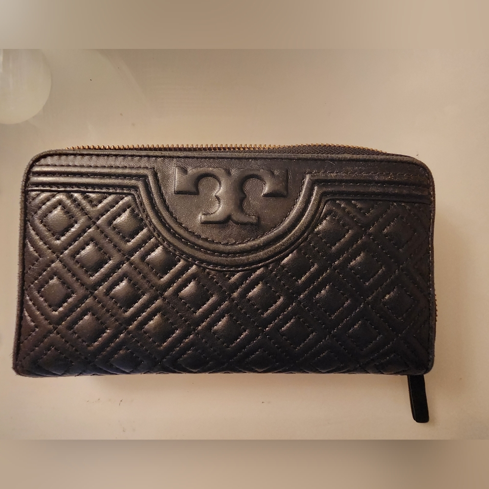 Tory Burch Black Fleming Zip Continental Wallet
